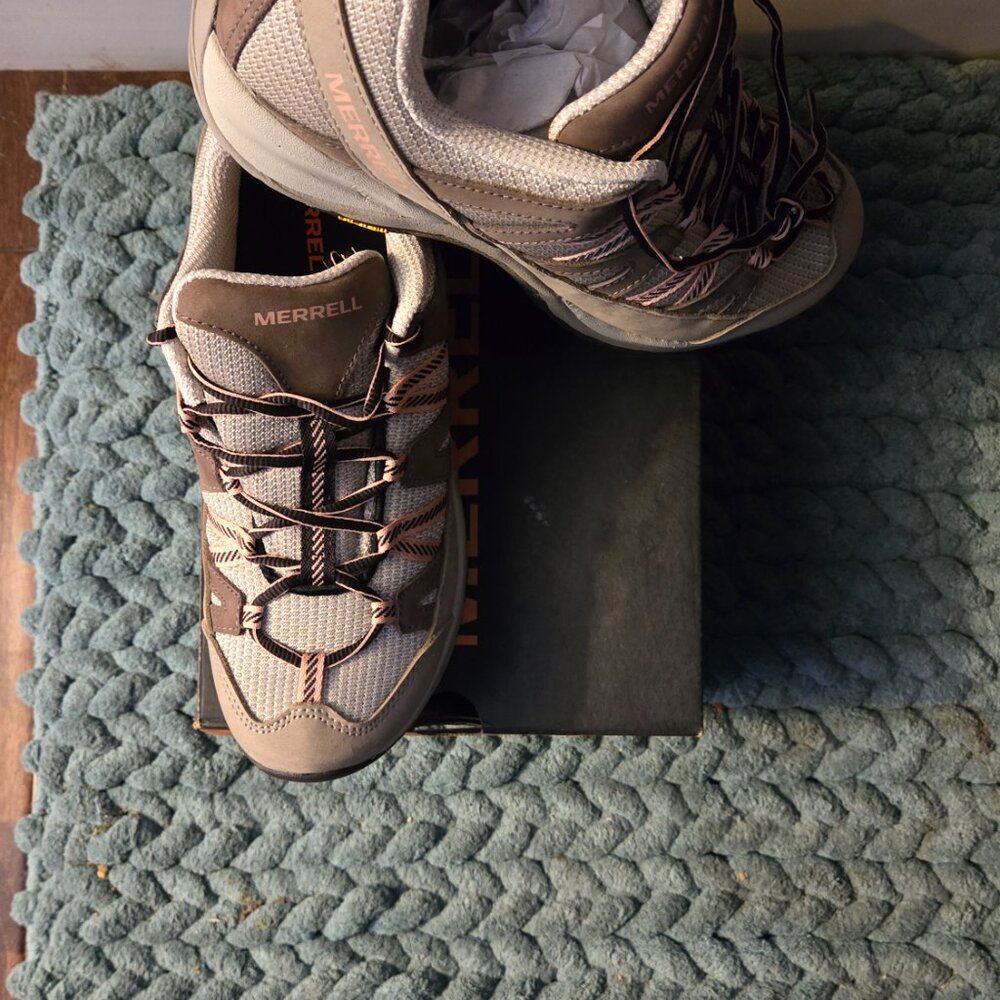 Merrel shoes - Picture 2 of 5